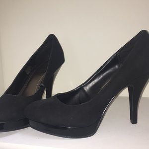 super cute black heels